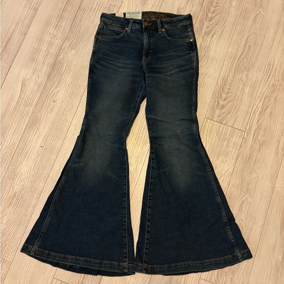 Wrangler Denim - Wrangler Retro Flare Jeans Dark Wash 27x30 New With Tags